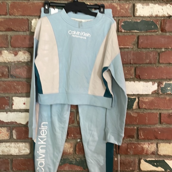 2 piece set Calvin Klein Performance sweatshirt & jogger size S,M NWT - Picture 8 of 10